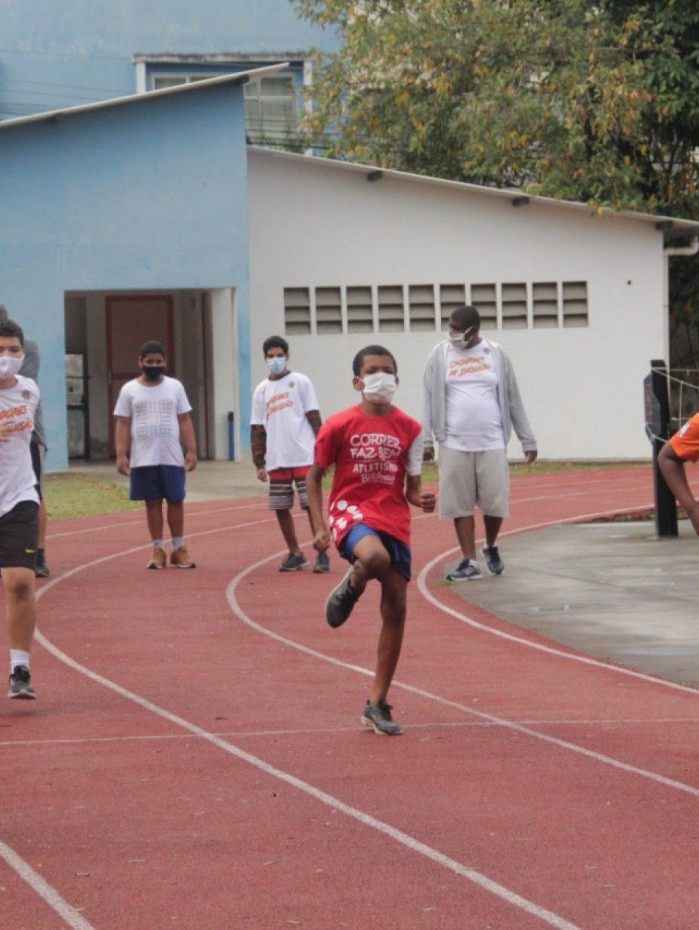 Atletas paralÃ­mpicos encontram estrutura para prÃ¡tica das atividades na Vila OlÃ­mpica de Nova IguaÃ§u. - DivulgaÃ§Ã£o/PMNI