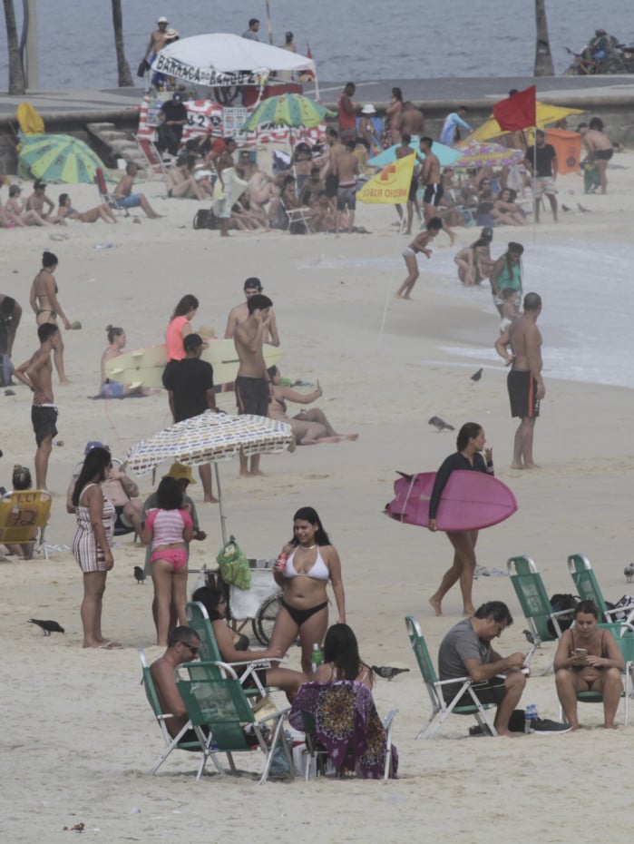Opera&ccedil;&atilde;o Ver&atilde;o nas Praias do Arpoador e Ipanema, na Zona Sul do Rio de Janeiro, nesta segunda feira (06).