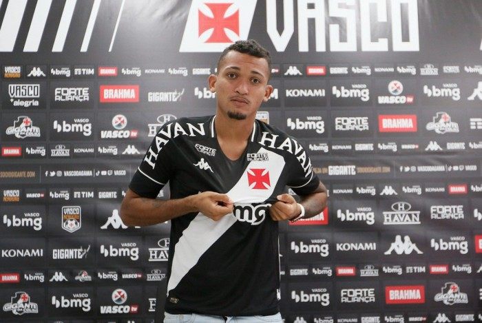 Walber chega ao Vasco por empréstimo até o fim do ano