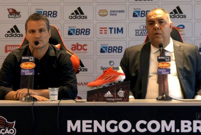 Marcos Braz, VP de futebol do Flamengo, ao lado de Bruno Spindel, diretor executivo de futebol do Rubro-Negro