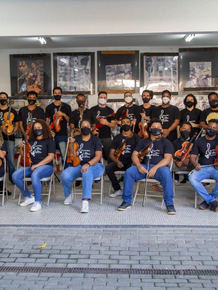 A Orquestra da Grota tem como identidade a interpreta&ccedil;&atilde;o de diversos estilos musicais, do erudito ao popular.