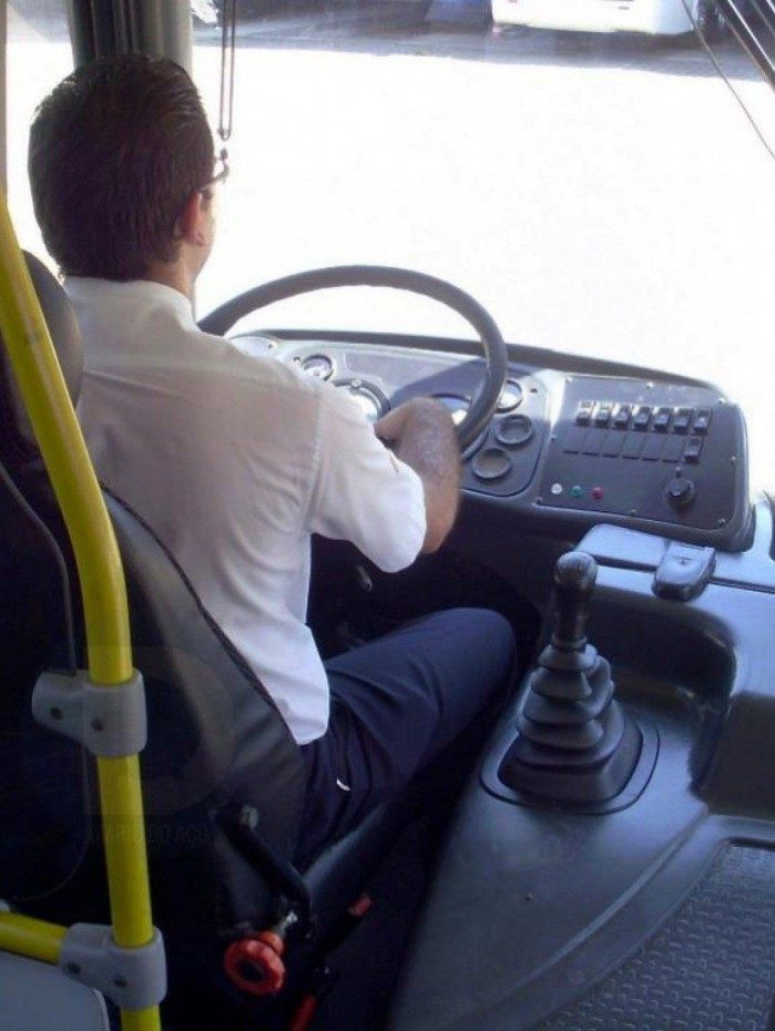 As decis&otilde;es dessas reuni&otilde;es afetar&atilde;o 8,6 mil trabalhadores de 30 empresas dos cinco munic&iacute;pios, que operam 438 linhas municipais e intermunicipais, em uma frota de 3,5 mil &ocirc;nibus, e transportam aproximadamente 36 milh&otilde;es de passageiros por m&ecirc;s