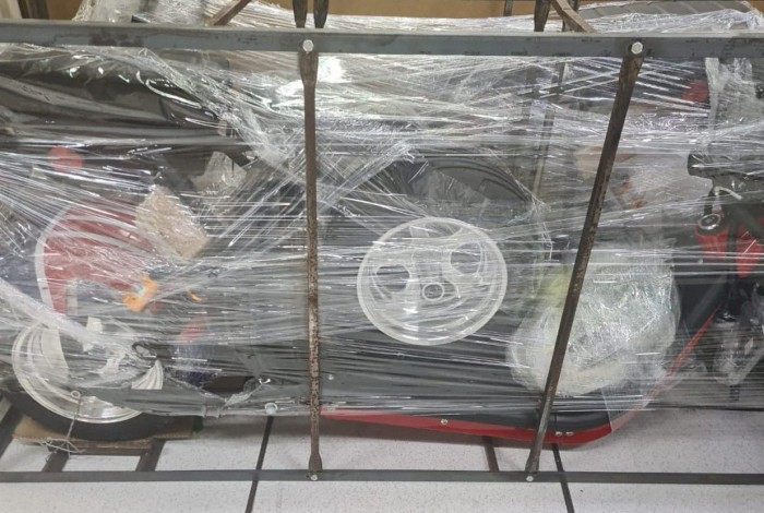 Carga de motos elétricas apreendida pela Polícia Militar custa em torno de R$ 170 mil