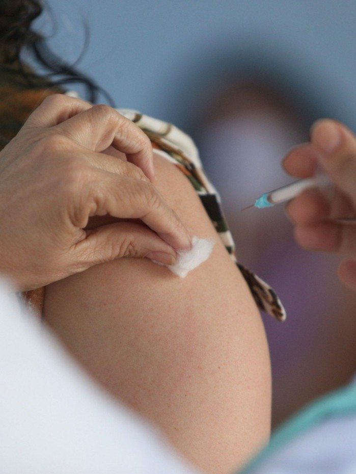 Volunt&aacute;rios ser&atilde;o divididos em tr&ecirc;s grupos, um para os que tomaram CoronaVac, um para AstraZeneca e outro para Pfizer