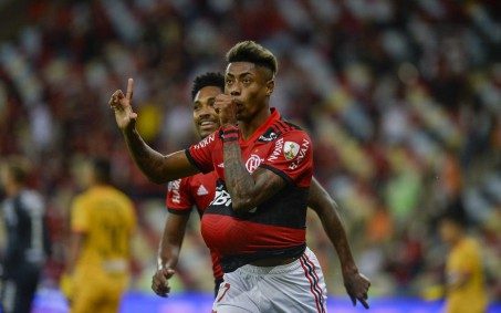 Flamengo bate o Barcelona-EQU e sai na frente na briga por uma vaga na decisão da Libertadores