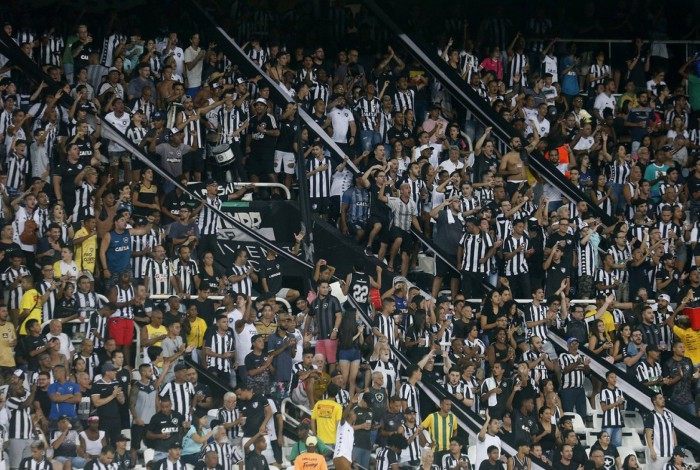 Botafogo anunciou comercialização de 4.999 ingressos para o confronto contra o Sampaio Corrêa