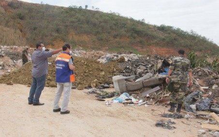 Prefeitura de Nova Iguaçu interdita empresas por recebimento irregular de resíduos sólidos