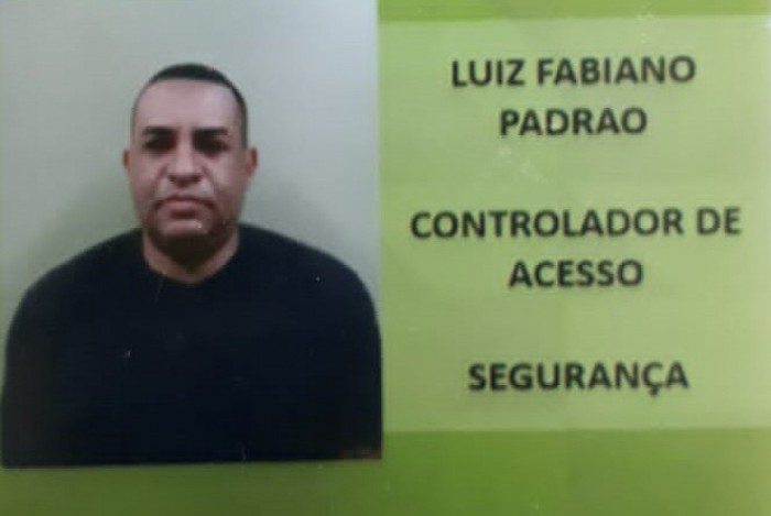 Segurança do Hospital Adão Pereira Nunes é morto a tiros