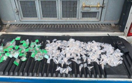 Homem é preso acusado de tráfico de drogas em Niterói