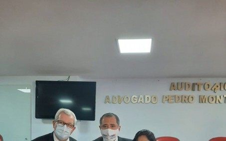 Advogadas de Volta Redonda participam de evento em defesa dos direitos da mulher