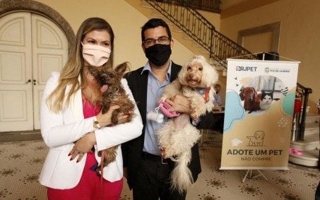 Donos levam pets ao Palácio da Guanabara para receber bênção em dia de São Francisco de Assis