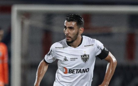 Ex-jogador do Atlético-MG é mira do Flamengo, aponta jornalista argentino