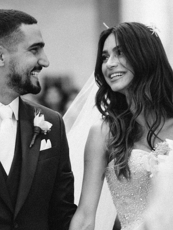 Thaila Ayala comemora dois anos de casamento com Renato Góes