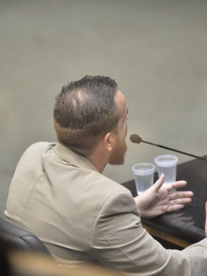 Leniel Borel depondo nesta noite