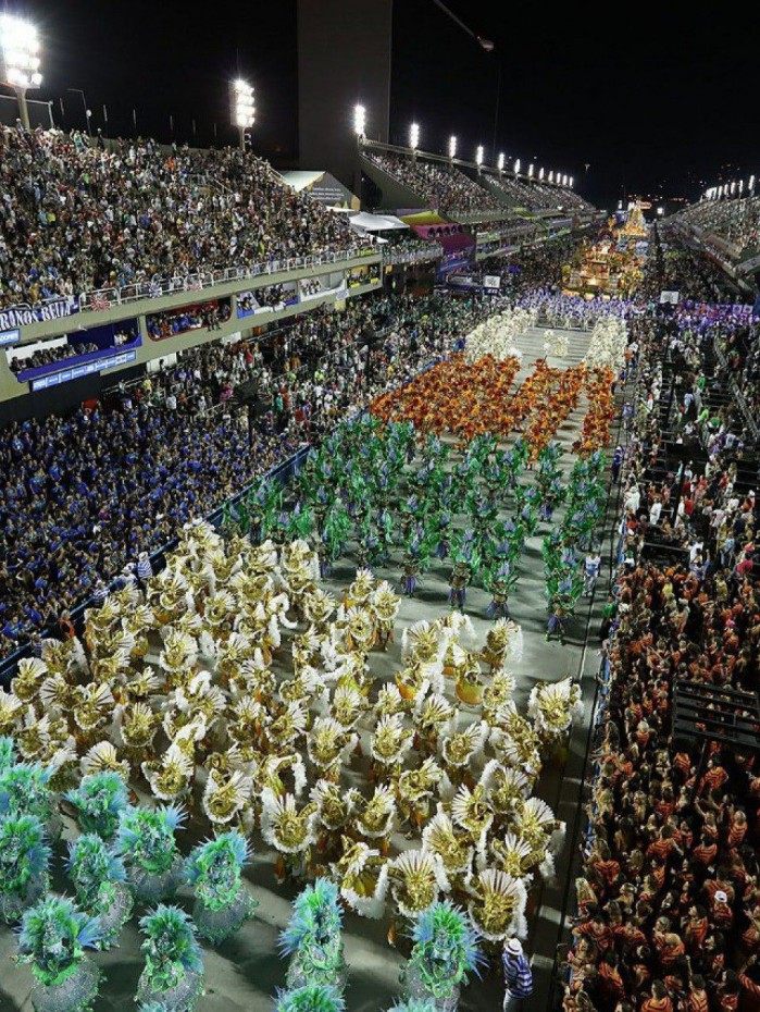 Venda de ingressos na quinta-feira para os desfiles do ano que vem