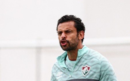 Fred pede para torcida do Fluminense não vaiar jogadores 