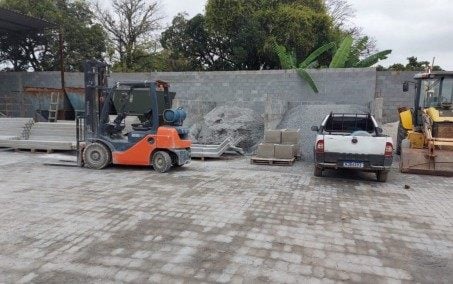 Fábrica clandestina de cimento é fechada pela Polícia Militar na Zona Oeste do Rio 