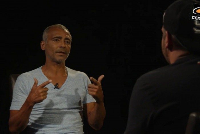 Romário elogia Jair Bolsonaro Romário elogia Jair Bolsonaro