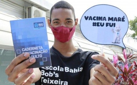 Complexo da Maré inicia vacinação em massa da segunda dose nesta quinta-feira