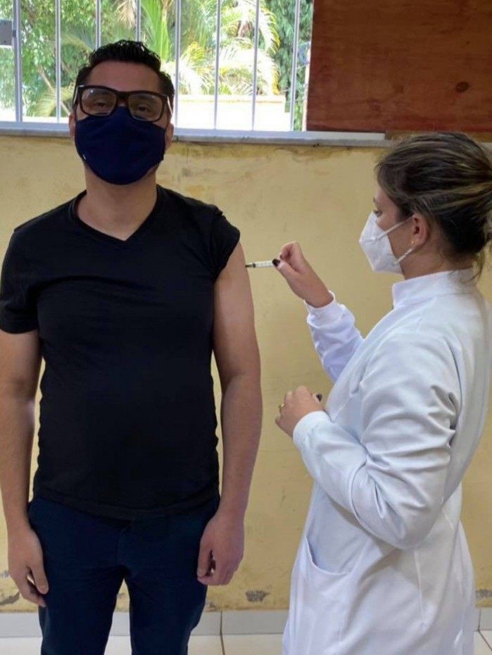 Johnny Maycon recebeu a segunda dose em Amparo