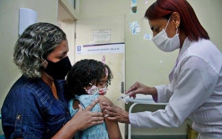 Nova Iguaçu participa da Campanha Nacional de Multivacinação no sábado