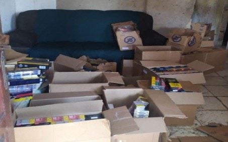 Polícia Militar apreende carga roubada de cigarros em Nova Iguaçu
