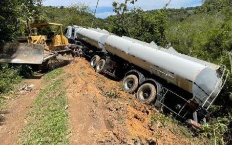 Polícia prende quadrilha especializada em roubo de combustível em Nova Iguaçu
