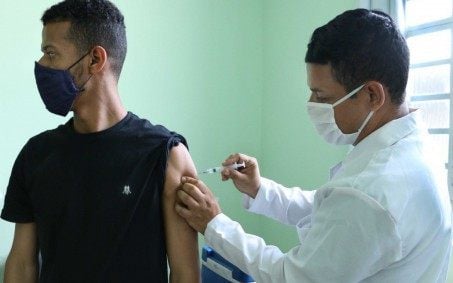 Confira a programação de vacinação contra covid-19 nesta segunda-feira, dia 18, em Barra Mansa