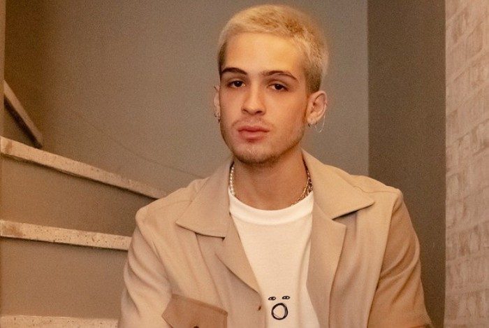 Ator falou sobre relacionamento com Duda Reis 