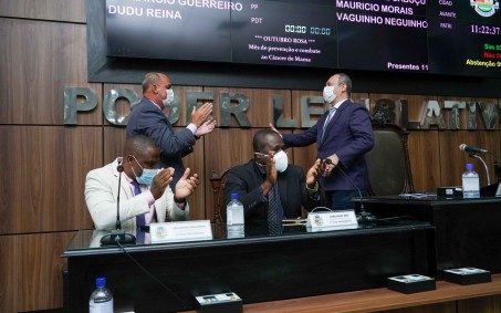 Câmara de Nova Iguaçu transmitirá sessões em Linguagem de Sinais