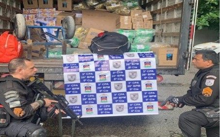 Polícia Militar recupera carga roubada em Nova Iguaçu