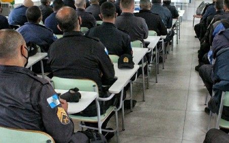 PMs do 11º BPM participam de capacitação sobre atendimento à ocorrências de violência doméstica