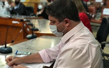 Vereador de Volta Redonda solicita retorno de acompanhamento para alunos com autismo