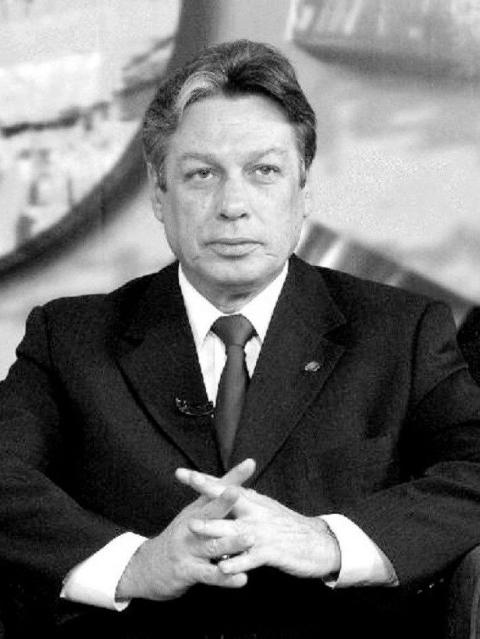 Cantarino foi secret&aacute;rio de Sa&uacute;de de Niter&oacute;i entre os anos 1989 a 1999