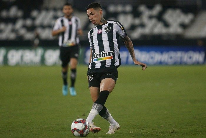 Hugo, lateral do Botafogo