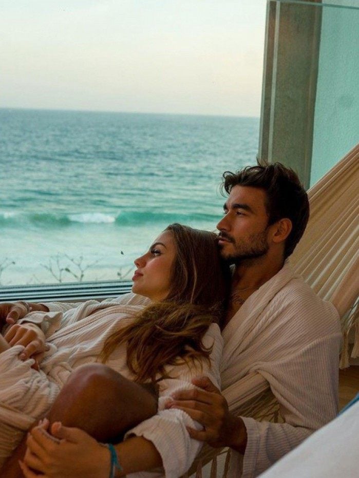 Catherine Bascoy anuncia fim do namoro com Gui Napolitano