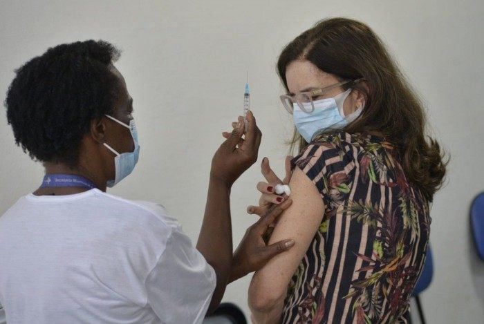 Vacinação no Centro de Saúde Heitor Beltrão, no último dia 3