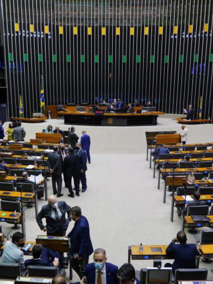 Veto de Bolsonaro a compensa&ccedil;&atilde;o por retorno da propaganda eleitoral &eacute; derrubado