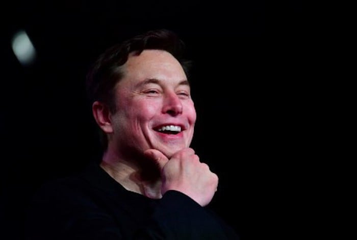 A pessoa mais rica do mundo é Elon Musk, que viu seu patrimônio aumentar US$ 114 bilhões em 2021