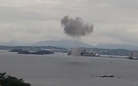 Fortes explosões na Baía de Guanabara assustam moradores da Ilha do Governador