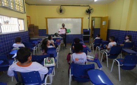 Rede Municipal de Educação adere ao retorno das aulas presenciais