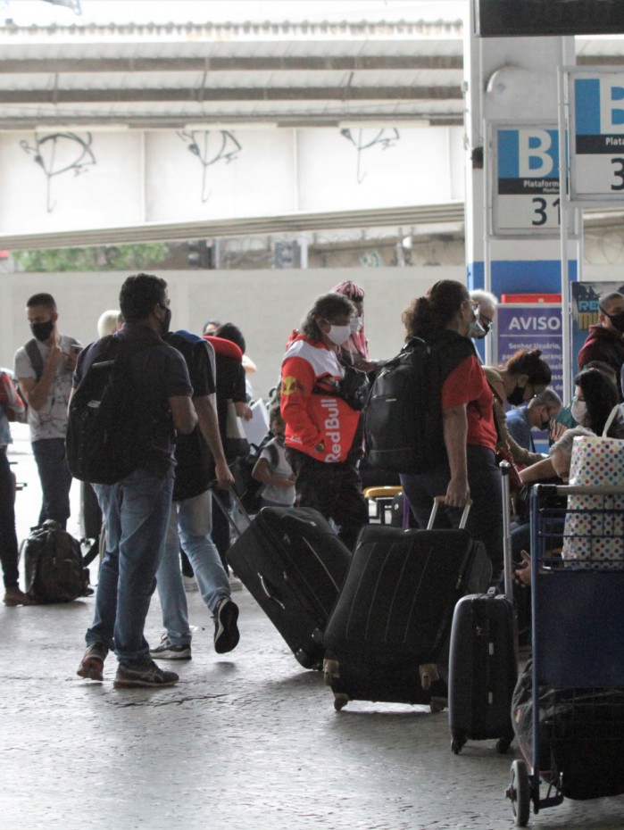 Movimenta&ccedil;&atilde;o na Rodovi&aacute;ria Novo Rio