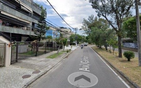 Policial civil faz companheira refém e ameaça tirar a própria vida após cerco da PM no Recreio