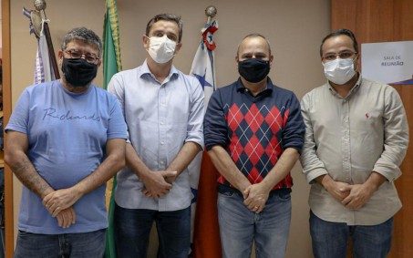 De olho em 2022, prefeito de Belford Roxo visita Maricá