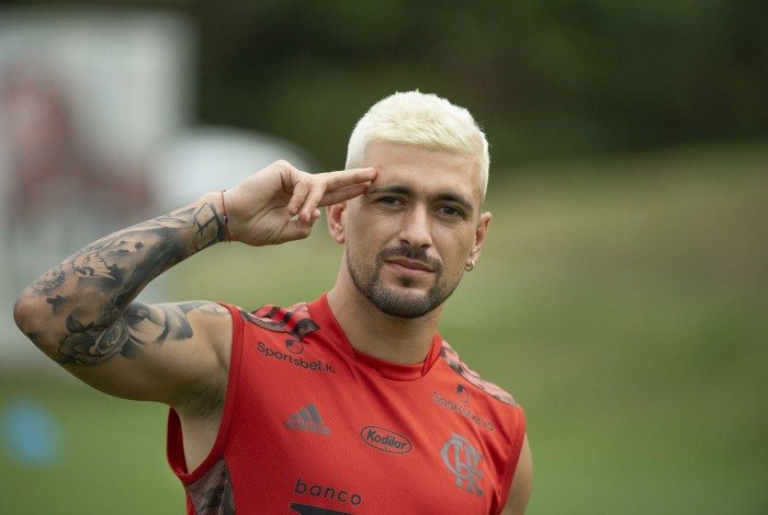 Giorgian De Arrascaeta tem vínculo com o Rubro-Negro até dezembro de 2023 e quer estendê-lo