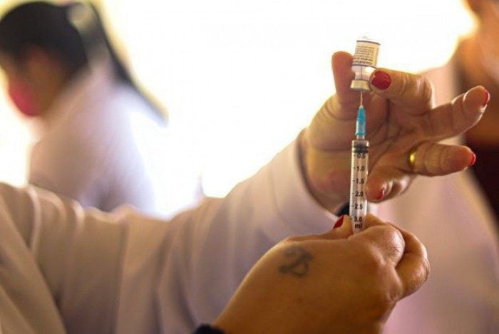 Imunizante contra a gripe continua disponível em 15 salas de vacina distribuídas em pontos dos 5 distritos