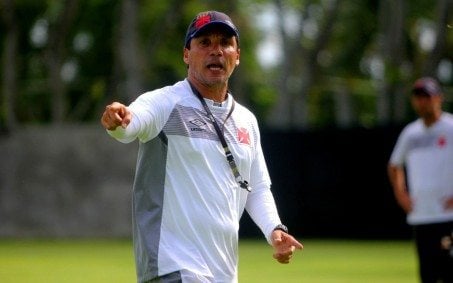 Zé Ricardo revela preocupação com físico de Nenê