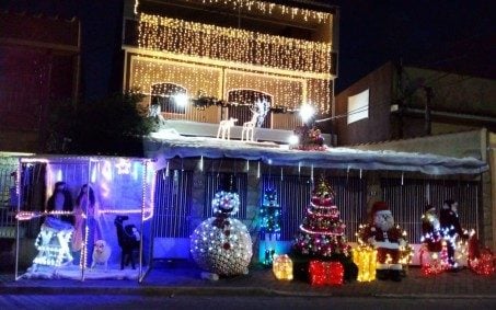 Advogada inaugura tradicional decoração natalina em Nova Iguaçu