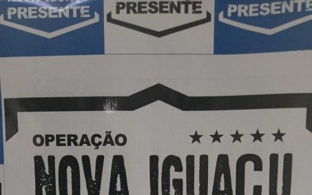 Policiais prendem dois homens por roubos no Centro de Nova Iguaçu