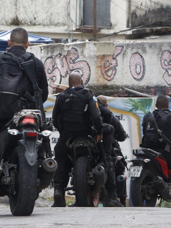 Opera&ccedil;&atilde;o da Policia Militar no Morro da Serrinha, em Madureira